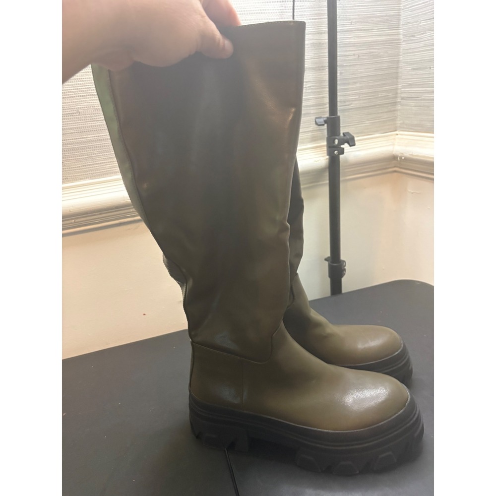 Rouge Helium Womens 9 Olive Green Tall Lug Sole Platform Chunky Boots Edgy